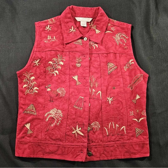 TanJay Cherry Red Embroidered Vest Eclectic Rooster Farm Spring Fish Hay Barn - Picture 2 of 5